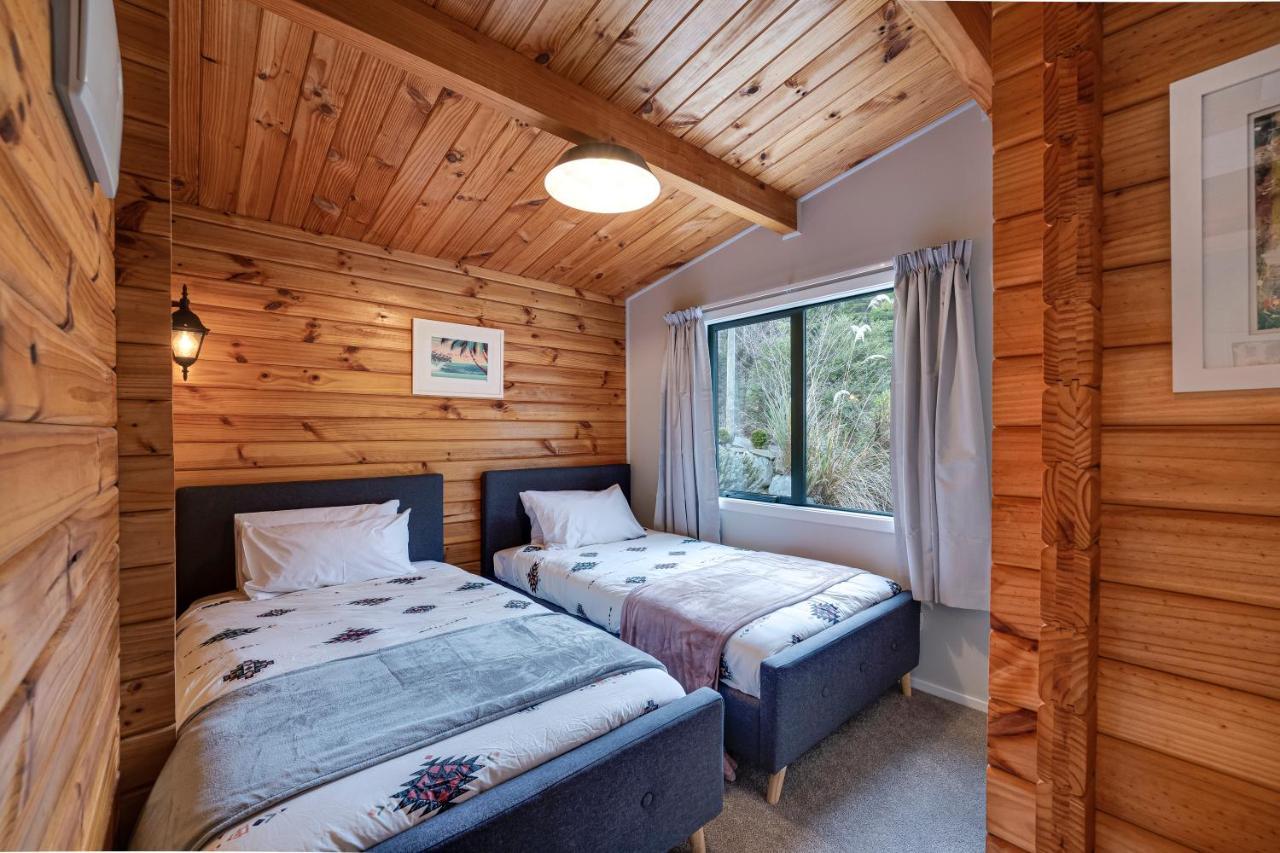 Alpine Hideaway - 2 Bedroom Closeburn Exterior photo